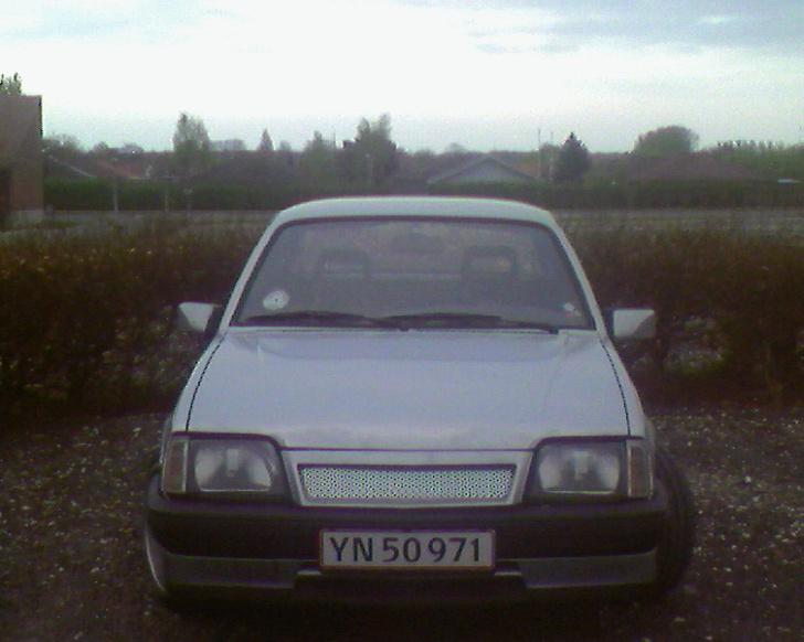Opel ascona billede 2
