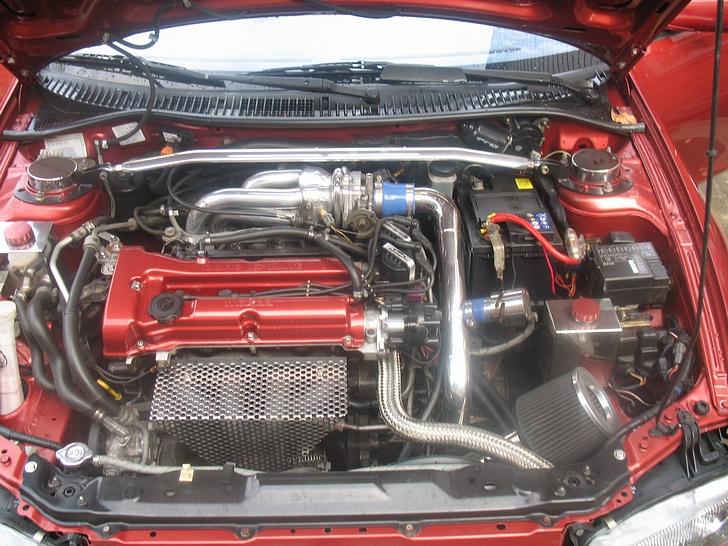 Mazda 323f..TURBO..solgt.. billede 15