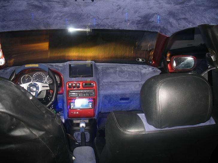 Mazda 323f..TURBO..solgt.. billede 18