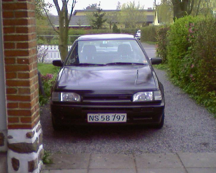 Mazda 323 BF Super Special - Den er lækker.. Det der japanske look! Det er EVIL billede 5