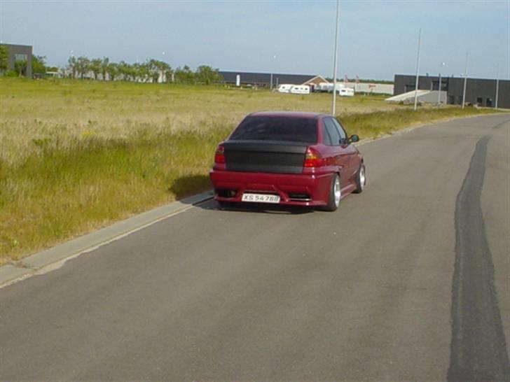 Opel astra f sedan billede 11