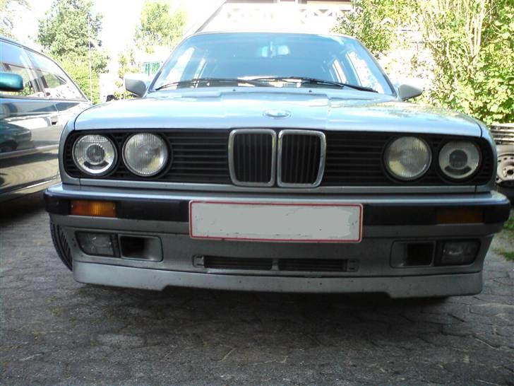 BMW E30 Touring - fronten billede 5