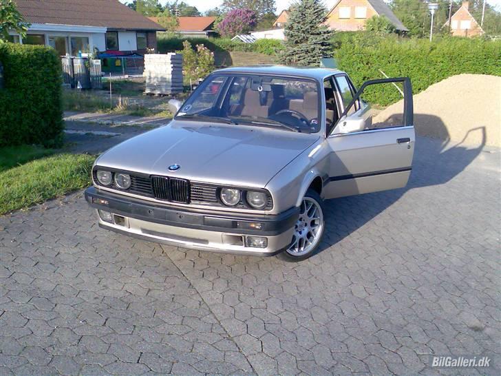 BMW E30 2.7 Eta billede 1