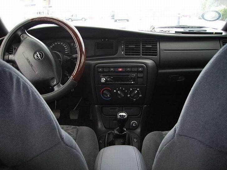 Opel vectra B 1.8i 16v SOLGT billede 10