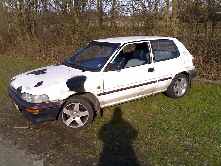 Toyota Korolla XLi **SOLGT** billede 3