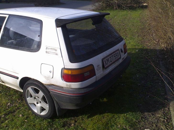 Toyota Korolla XLi **SOLGT** billede 4