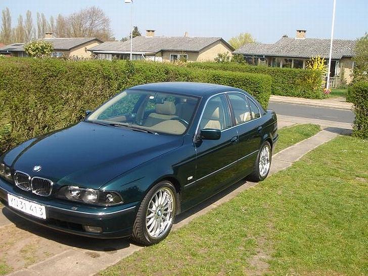 BMW e39 523 ia billede 1