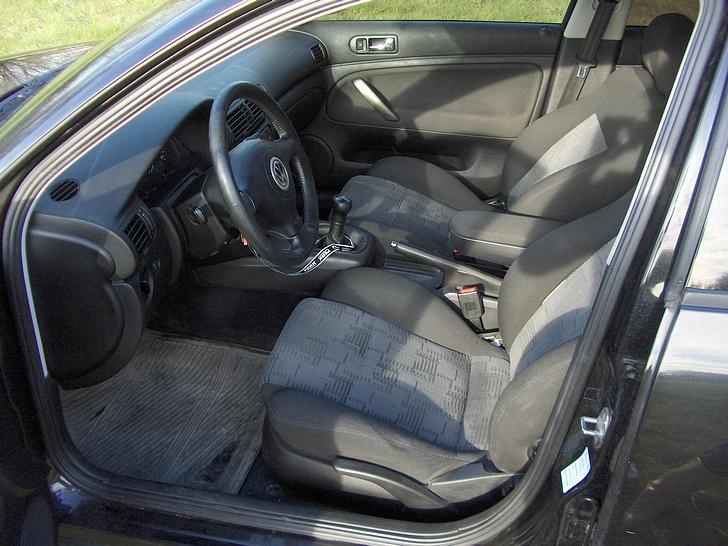 VW Passat (SOLGT)  billede 8