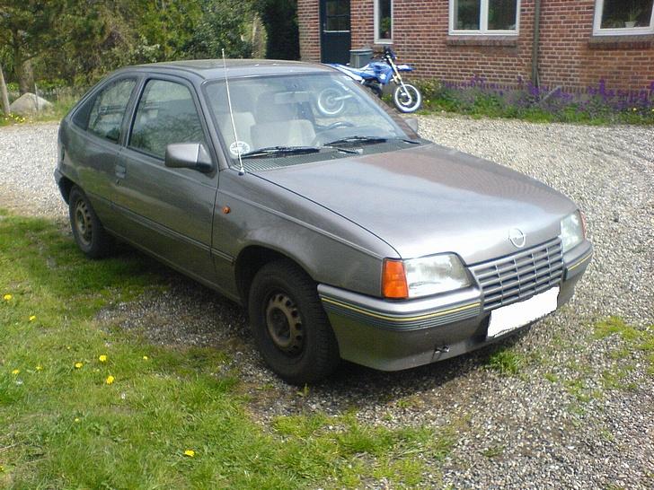 Opel kadett  solgt til skrot  billede 7