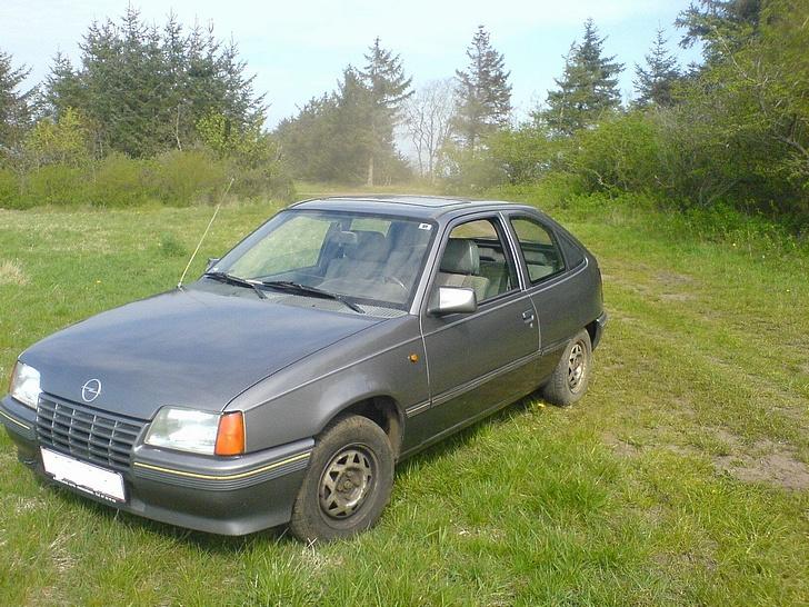 Opel kadett  solgt til skrot  billede 14