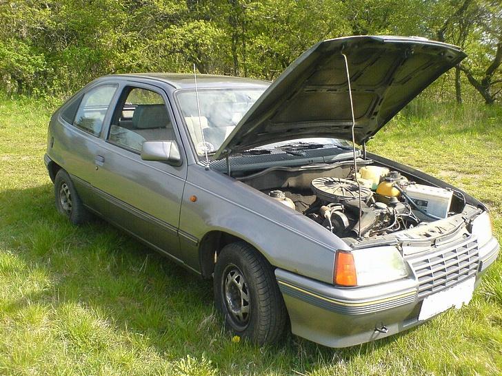 Opel kadett  solgt til skrot  billede 16