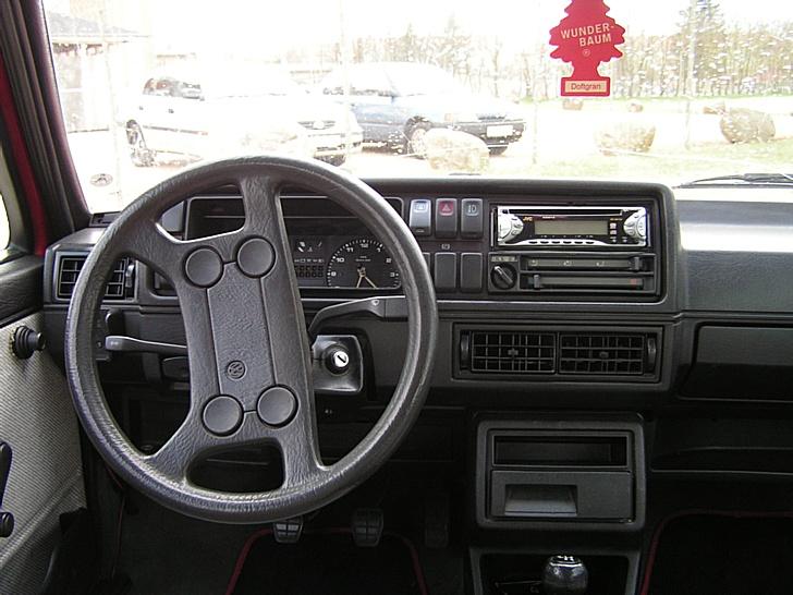 VW Golf (SOLGT!) - Kabinen da jeg fik bilen... Sket en del siden... :P billede 10
