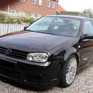 VW Golf IV R32