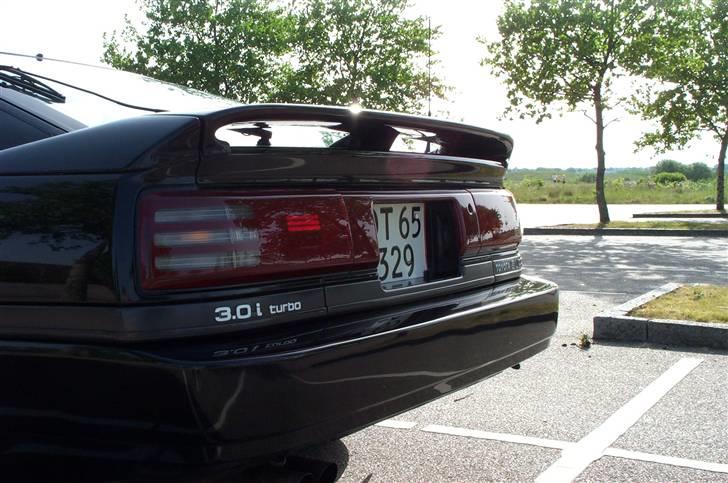 Toyota Supra 3.0 Turbo - 2JZ-GTE - Godkendt - Japanske baglygter. Mere moderne design og en dyb mørkerød farve. billede 3