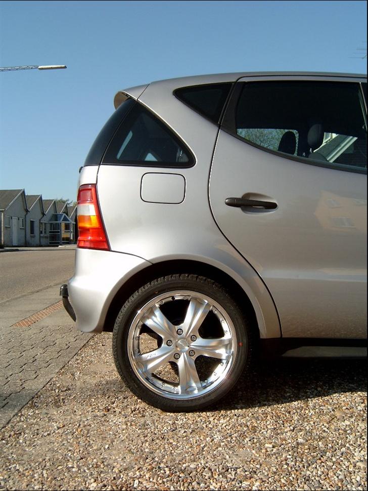 Mercedes Benz A160  1999  * SOLGT * - Lige monteret nye 17" alufælge billede 4