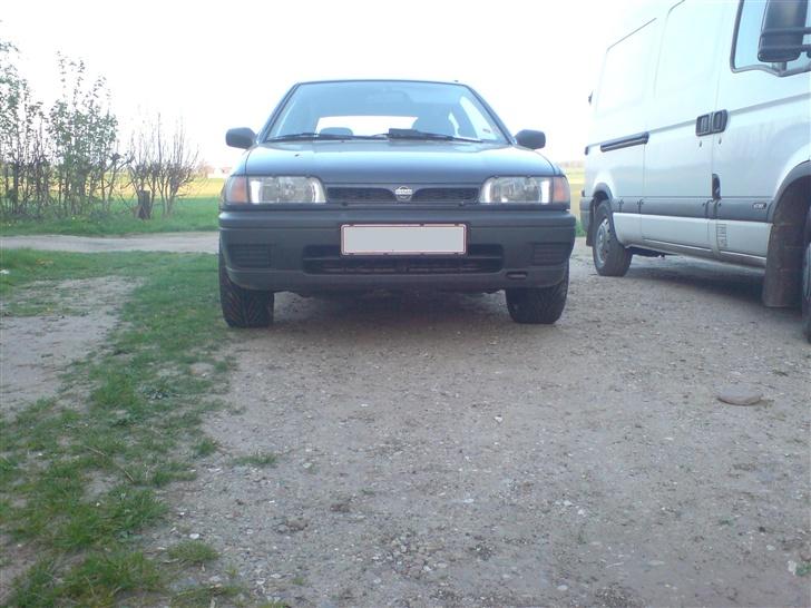 Nissan Sunny N14 (Totalskadet) billede 9