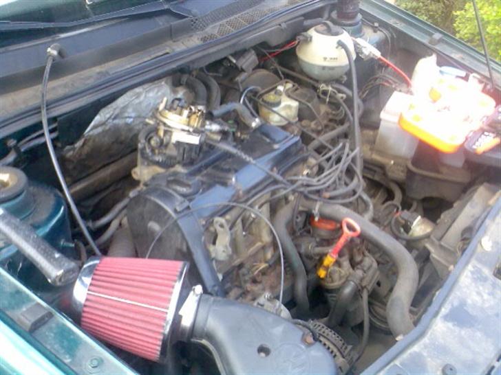 VW Golf III SOLGT - Indsugnings flancen skulle lig skiftes billede 11