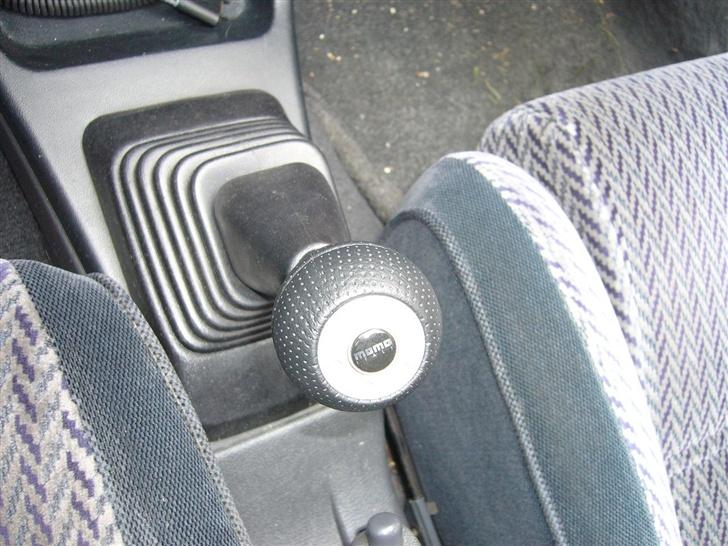 Toyota corolla SOLGT :) - den nye gearknop! billede 6