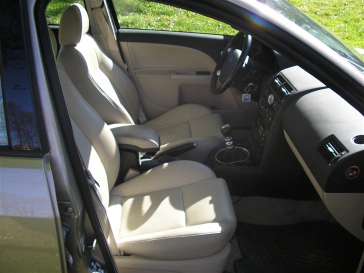 Ford mondeo 2,5 v6 ghia - læder stuen billede 3