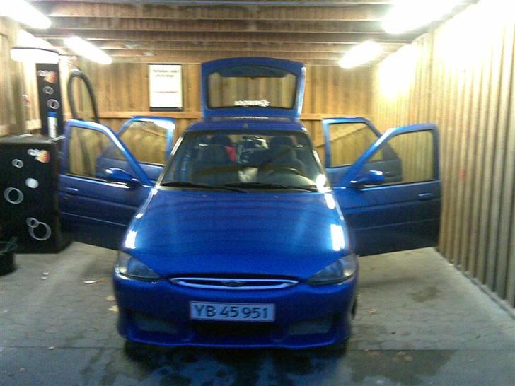 Ford escort 1,8 16v *Solgt* billede 9