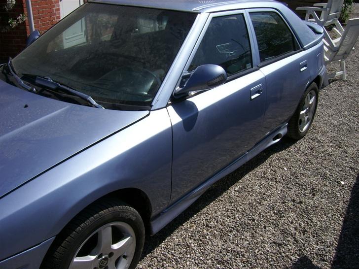 Mazda ...::323 F::... solgt billede 3