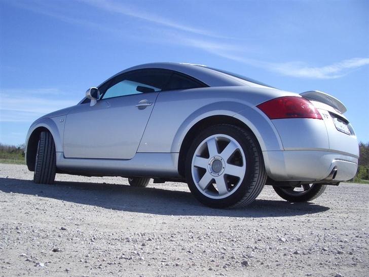Audi TT Coupé [SOLGT] - Ved godt den er lidt høj, men den er meget komfortabel billede 3