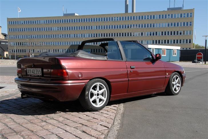 Ford Escort Cabrio solgt billede 17