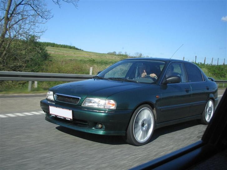 Suzuki            Baleno 1.6 GLX billede 6