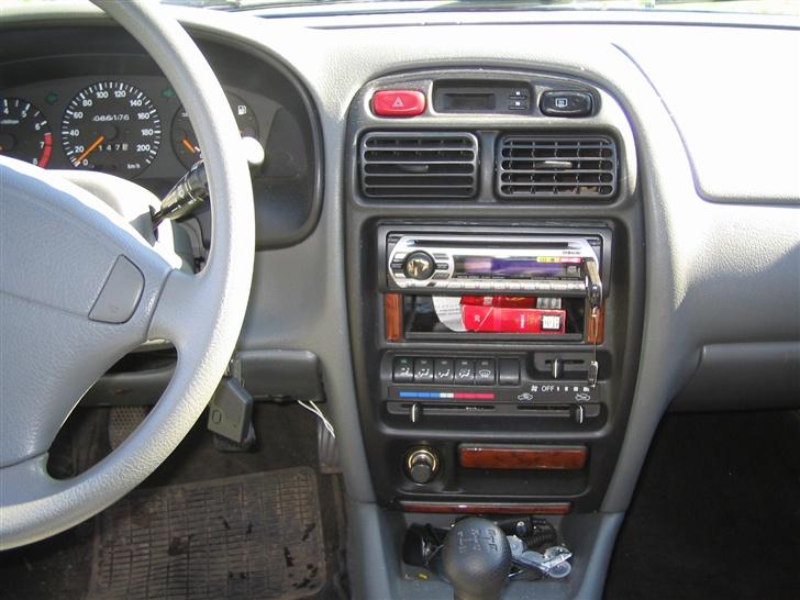 Suzuki            Baleno 1.6 GLX billede 8