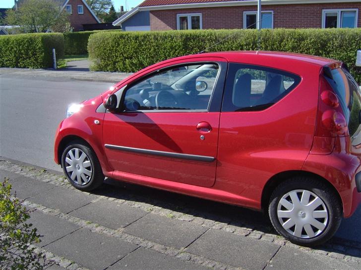 Peugeot 107 Trendy 2 tonnic billede 1