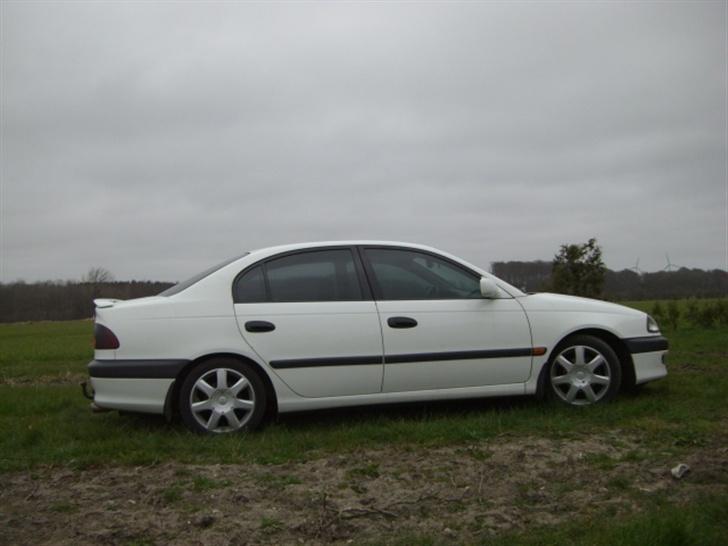 Toyota avensis DØD billede 7