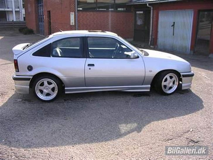 Opel kadett gsi 16v (solgt) billede 2