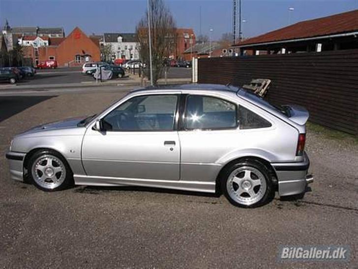 Opel kadett gsi 16v (solgt) billede 11