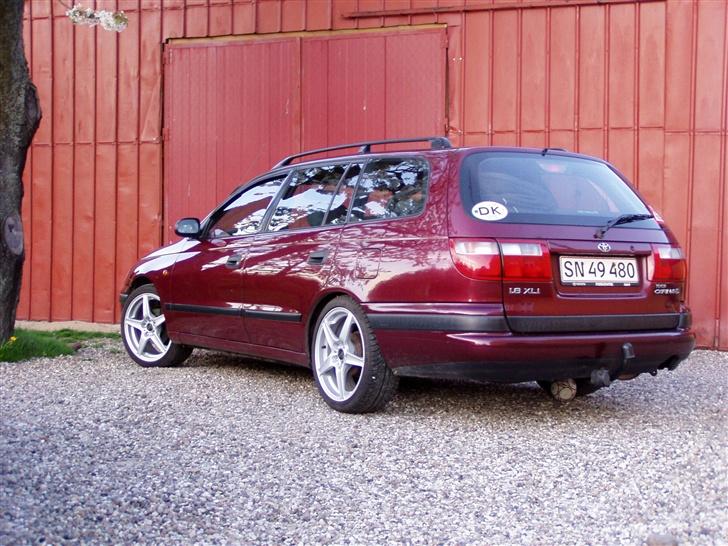Toyota carina e solgt billede 1