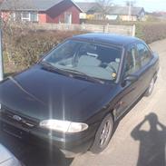 Ford mondeo 1,8i 16v
