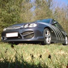 Ford Mondeo Flair (død)