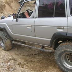 Toyota landcruiser hj 61