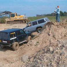 Toyota landcruiser hj 61