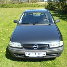 Opel Astra F