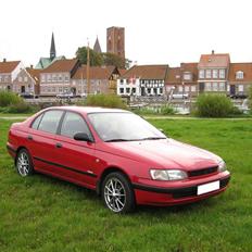Toyota Carina E