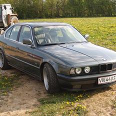 BMW E34 535i