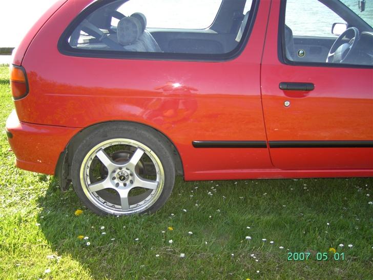 Nissan Almera solgt billede 13