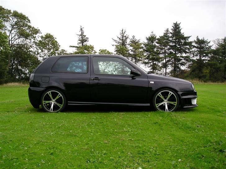 VW Golf 3 TDI *SOLGT* - 16-09-07 så er det nye billeder af golf´en efter at den er blevet sænket :D billede 6