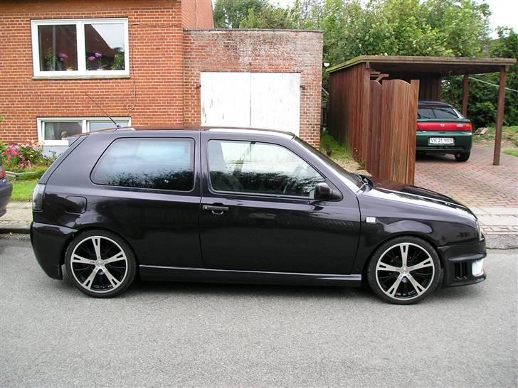 VW Golf 3 TDI *SOLGT* - 16-09-07 så er det nye billeder af golf´en efter at den er blevet sænket :D billede 8