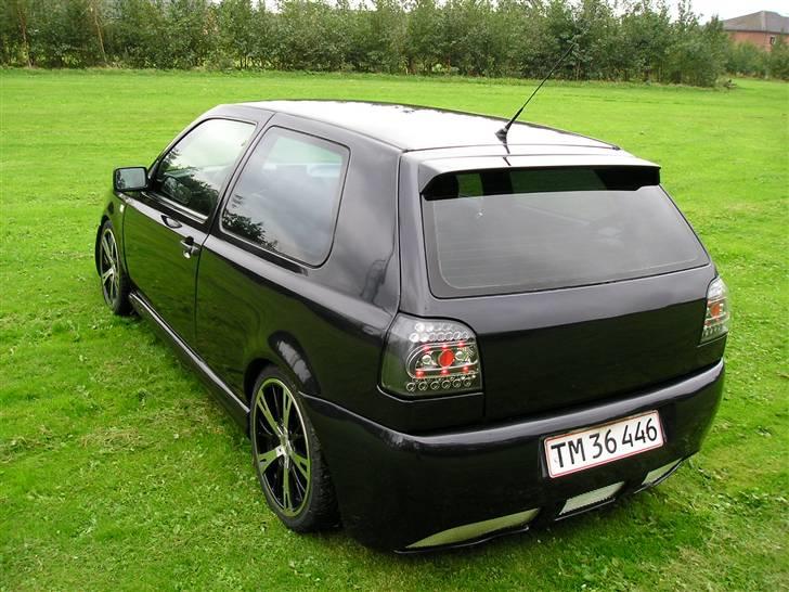 VW Golf 3 TDI *SOLGT* - 16-09-07 så er det nye billeder af golf´en efter at den er blevet sænket :D billede 9