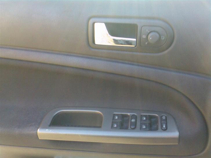 VW passat 1,9 TDI  - el ruder for og bag billede 2