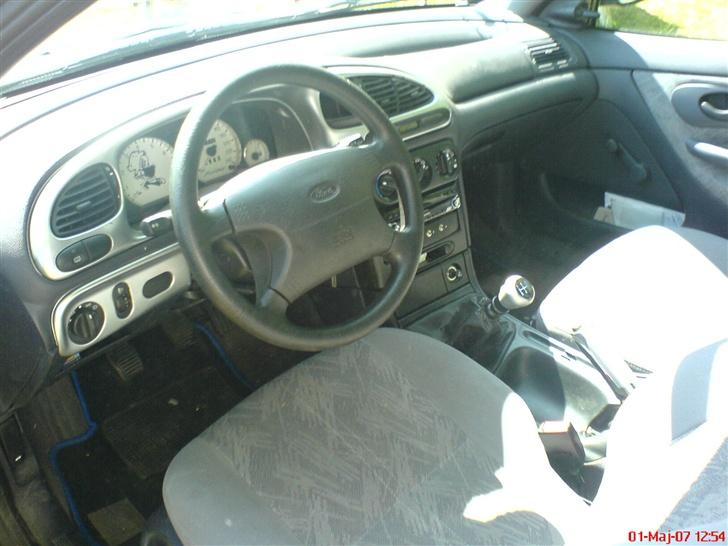 Ford Mondeo Flair (død) billede 7