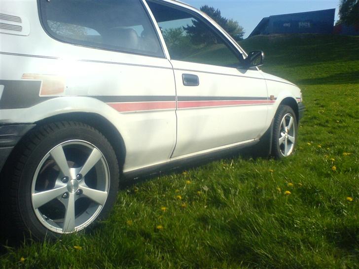 Toyota corolla E90 billede 3