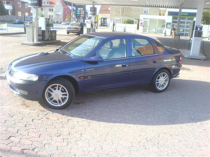 Opel Vectra 2.0 16V SOLGT! billede 7
