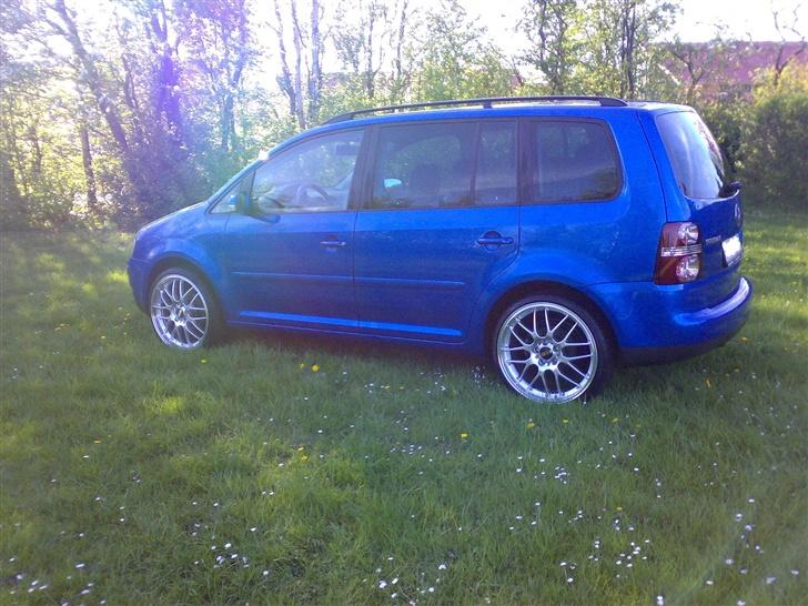 VW Touran SOLGT billede 1